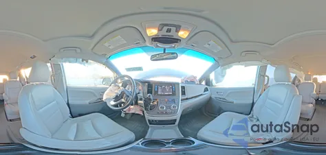 2017 Toyota Sienna Xle z USA, uszkodzony, nr VIN 5TDDZ3DCXHS156665